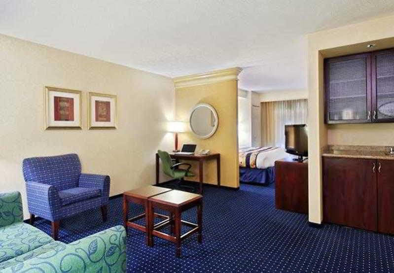 Springhill Suites Detroit Southfield Eksteriør bilde
