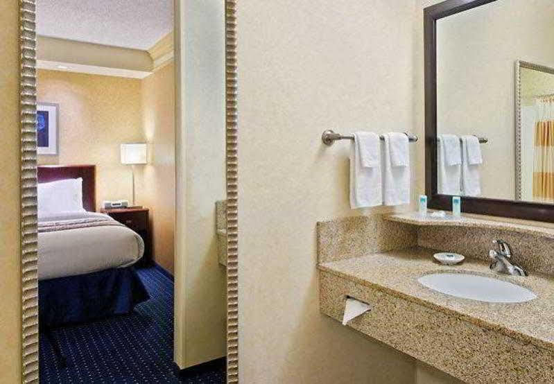 Springhill Suites Detroit Southfield Eksteriør bilde